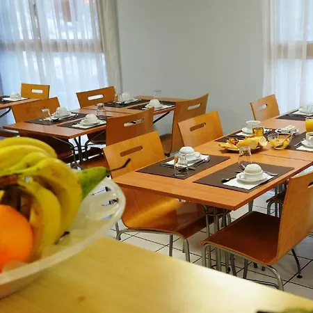 Sejours & Affaires Ducs De Bretagne 2* Nantes